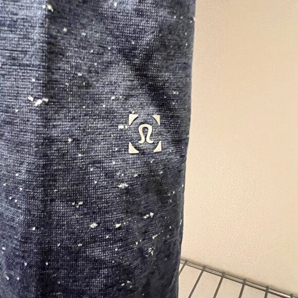 Lululemon Metal Vent Tech SS Tee – Blue XL – EUC (Gently Worn) - Picture 3 of 4